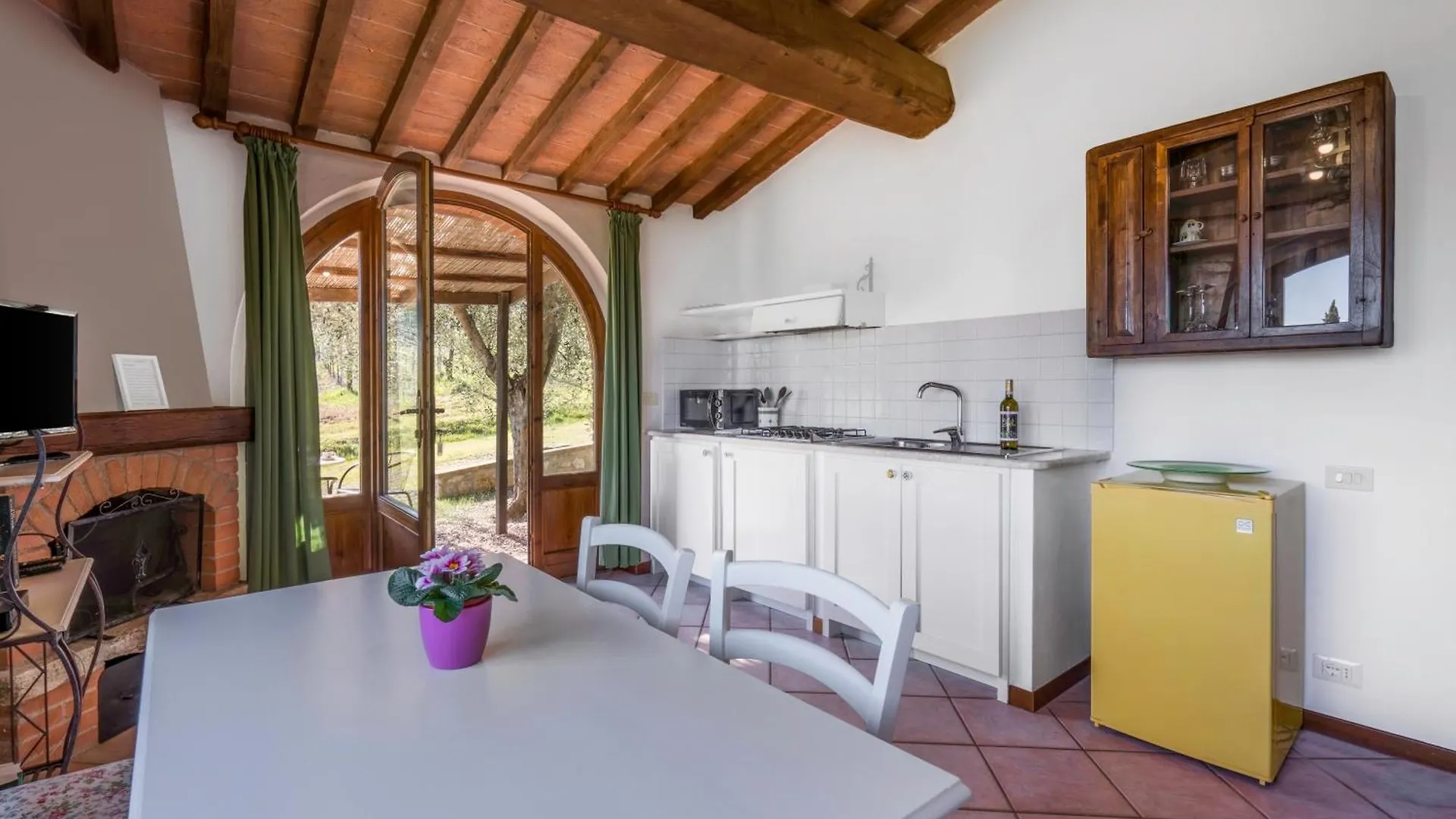 Çiftlik konaklama Agriturismo Agresto Apartments, Pool, Siena Hills Casole dʼElsa İtalya